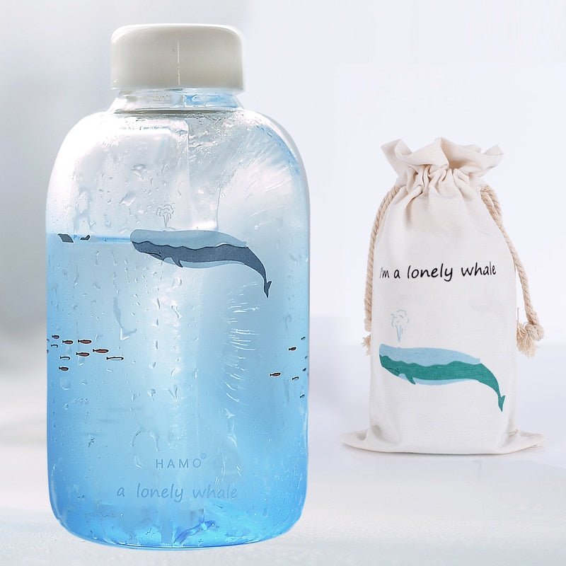 Bouteille en verre "Baleine bleue", 600ml
