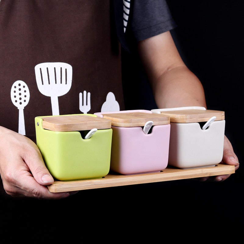 Ensemble de pots colorés en céramique